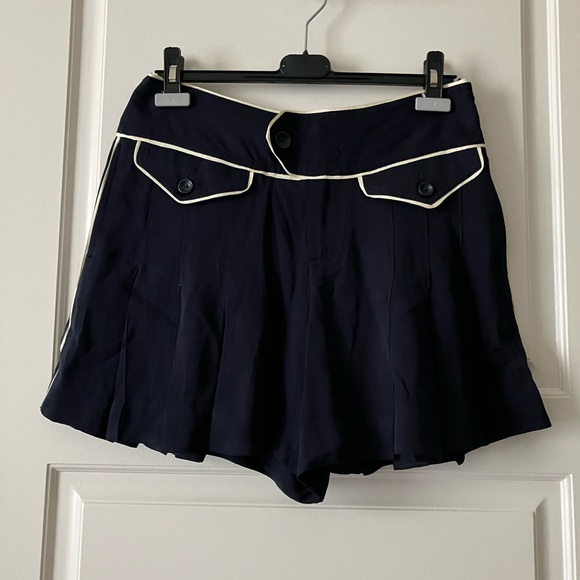Marc Jacobs Navy Shorts with White Piping - Picture 2 of 5